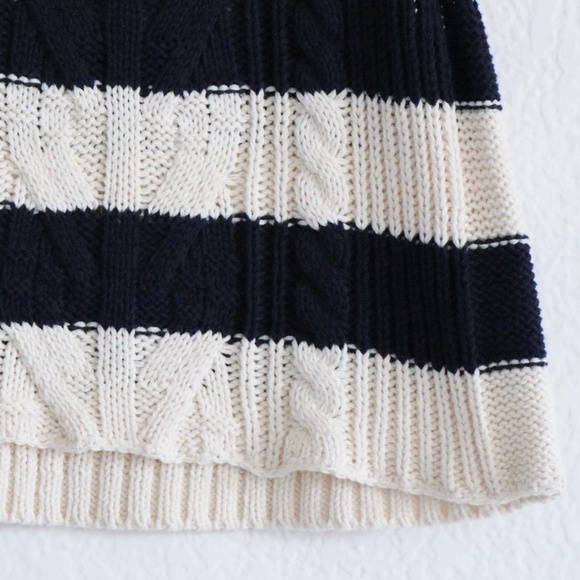 Knit Top | Forever 21 - Picture 2 of 3